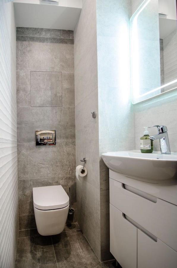 Amazing Apartment In The Center Of Kiev Kültér fotó