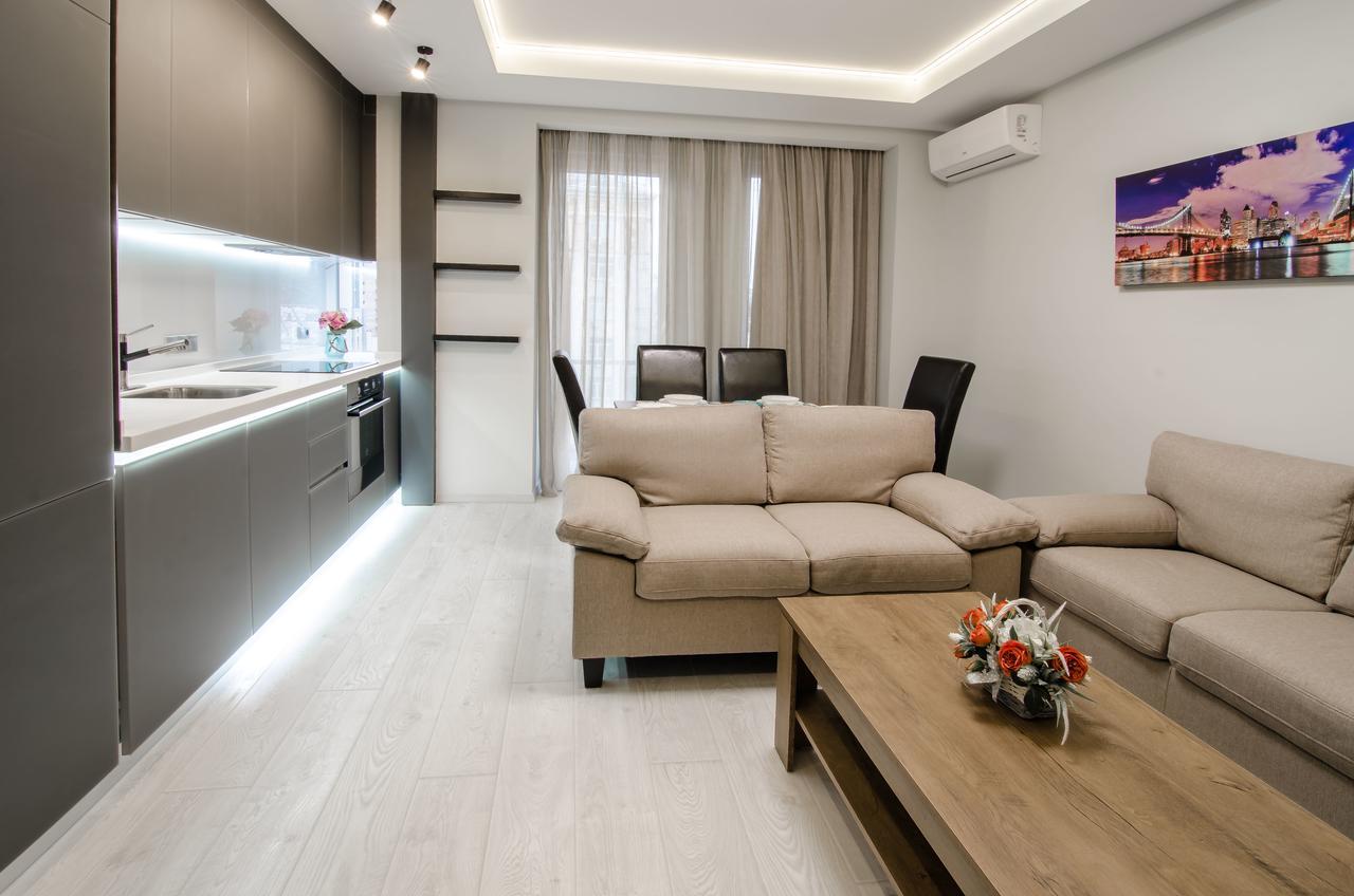 Amazing Apartment In The Center Of Kiev Kültér fotó